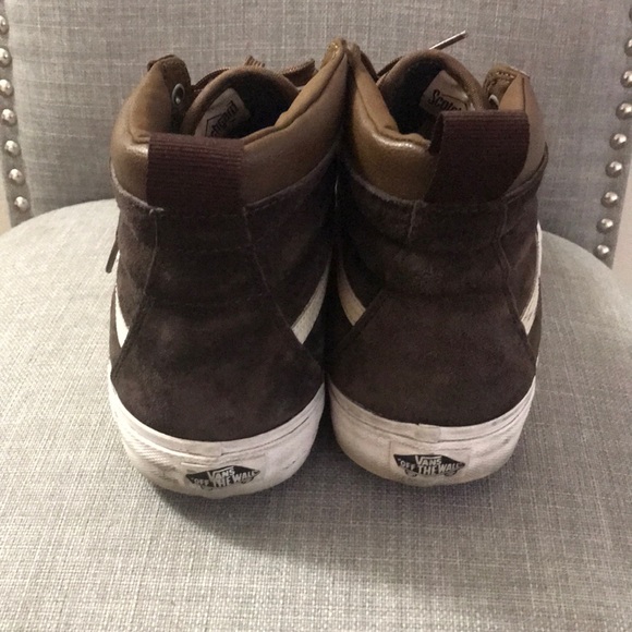 Men’s Vans - Picture 2 of 6